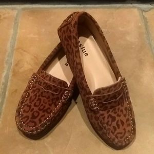 Osslue suede leopard print penny loafer